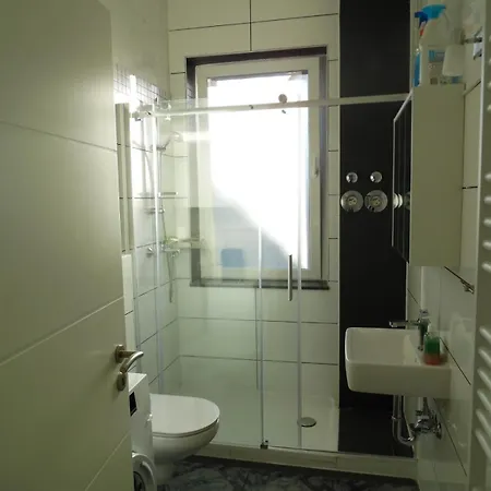 Gaestewohnung Mit Kueche An Der Elbe * Maagdenburg